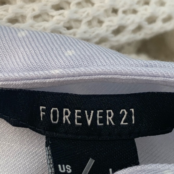 Forever21 wrap crop top - Picture 3 of 3